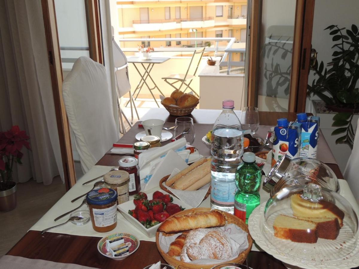 La Terrazza Panzió Oristano Kültér fotó